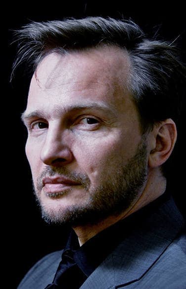 Dr.Christophe Desouches